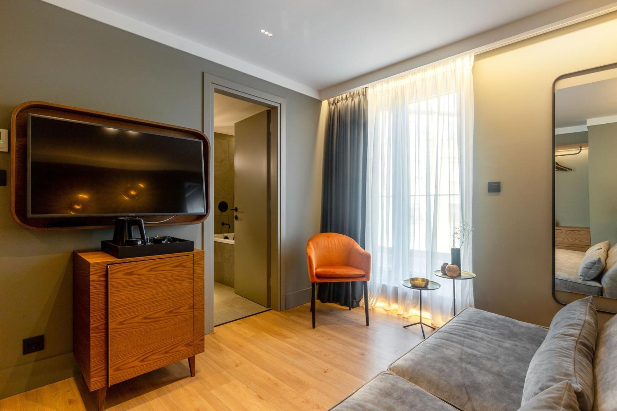 Bob W Eolou Hotel เอเธนส์ ภายนอก รูปภาพ