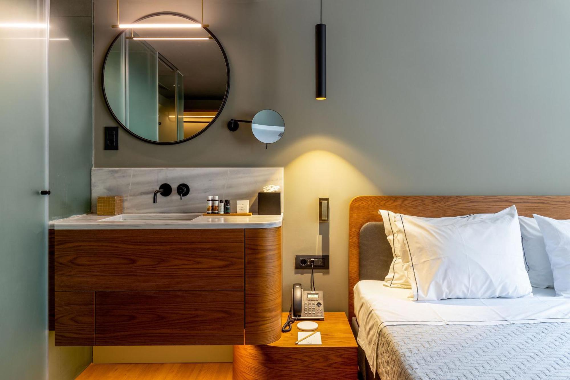Bob W Eolou Hotel เอเธนส์ ภายนอก รูปภาพ